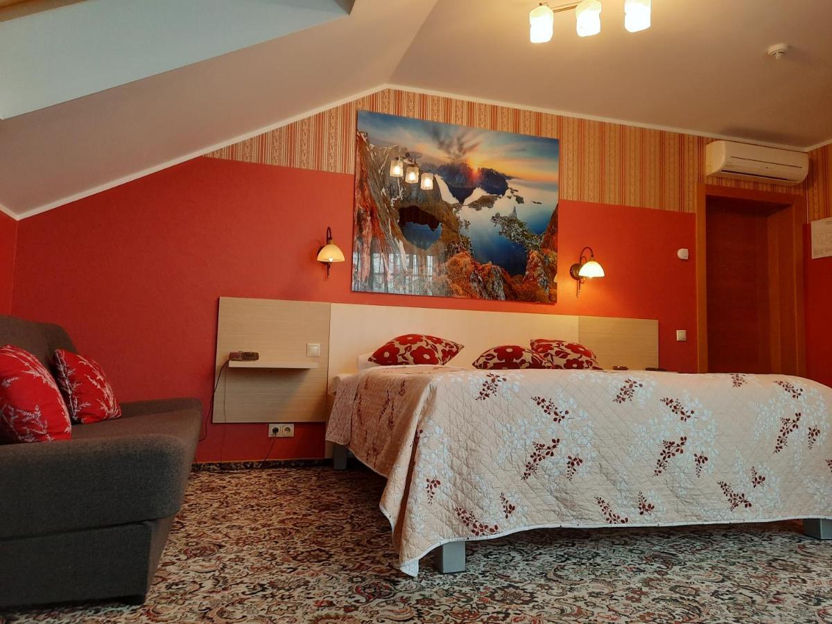 Hotel Pils With Self-Check In Sigulda Exterior foto