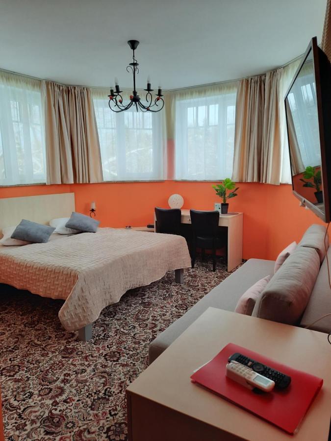 Hotel Pils With Self-Check In Sigulda Exterior foto
