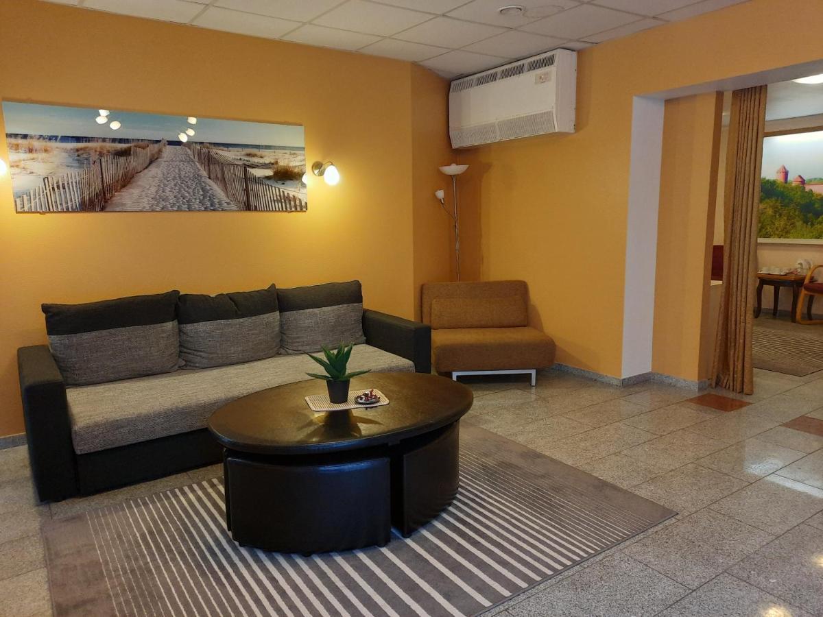 Hotel Pils With Self-Check In Sigulda Exterior foto